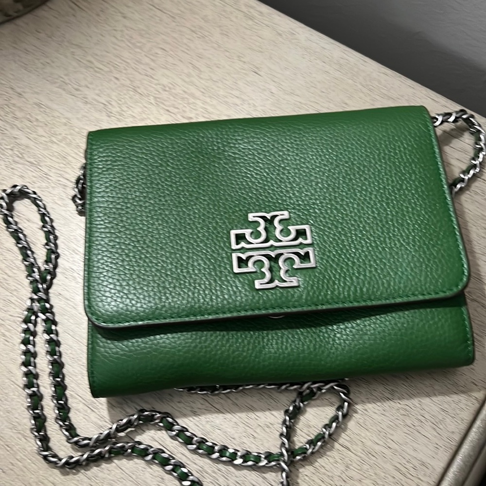 Britten Chain Wallet